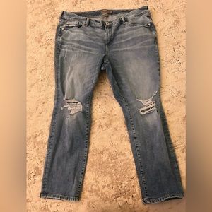 Torrid- boyfriend straight leg vintage stretch distressed
